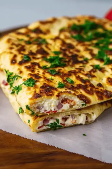 Viral Cottage Cheese Flatbread Recipe