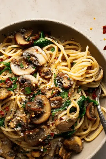 Vegan mushroom pasta