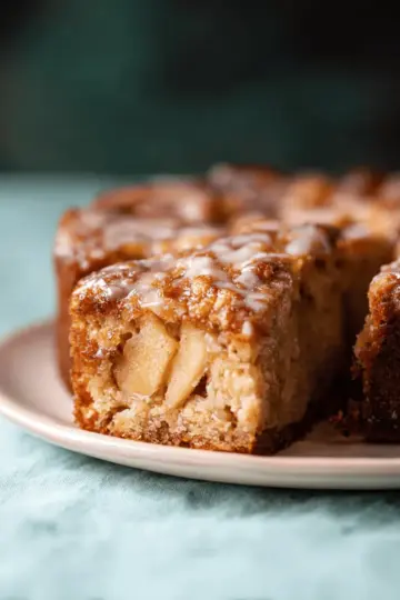 Cinnamon Apple Cake