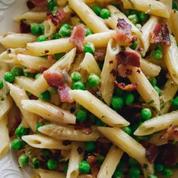 Penne Pasta, Peas and Bacon – Easy & The Best!