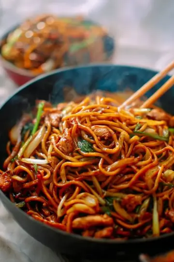 Chicken Lo Mein