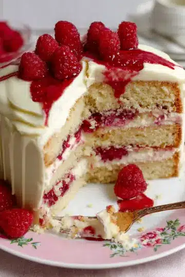 White Chocolate Raspberry Cake